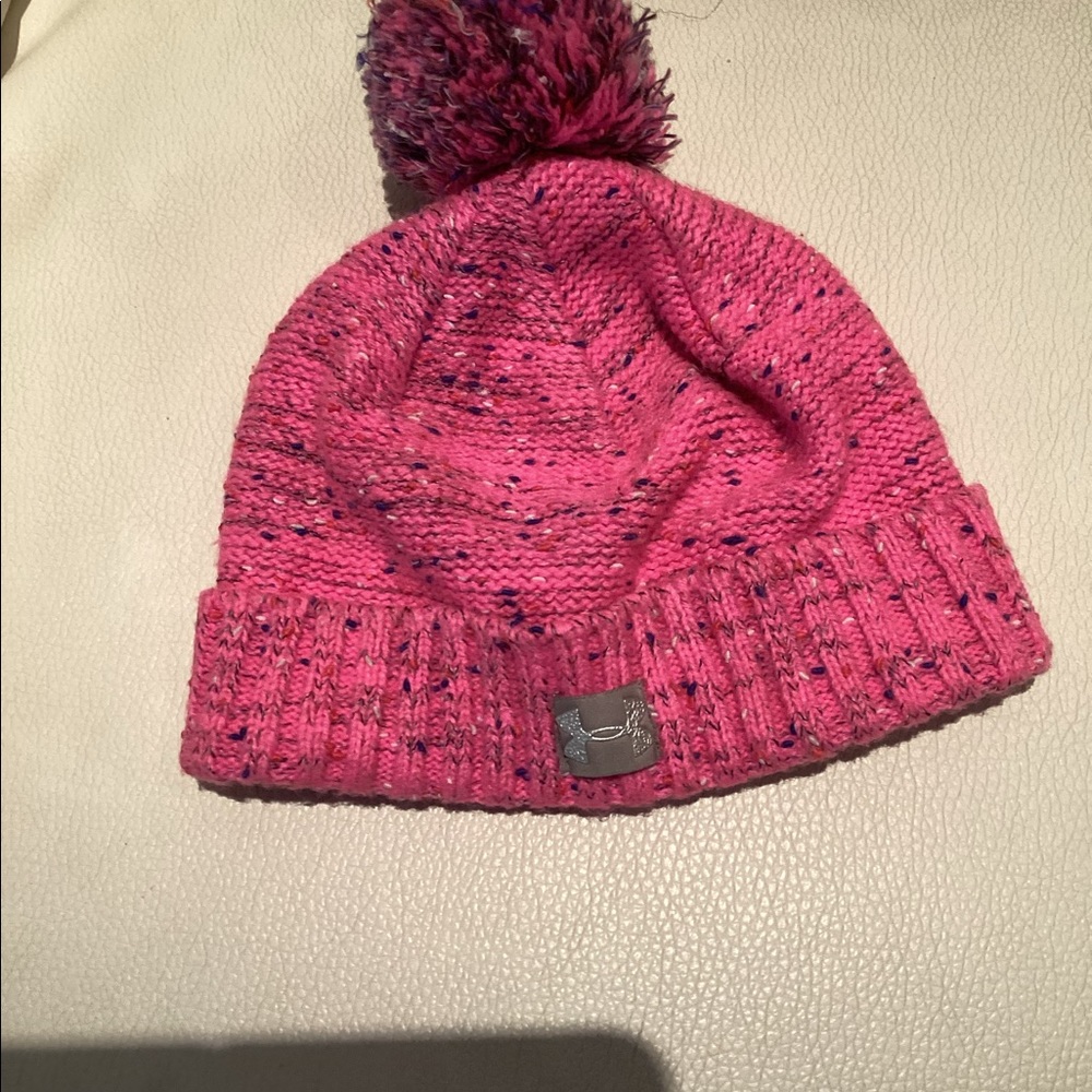 Under Armour Winter Hat Toque Youth Women's Sm Pom Beanie